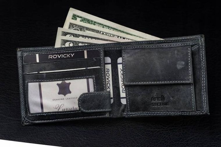 Portfel, czarny, skórzany, RFID, Always Wild