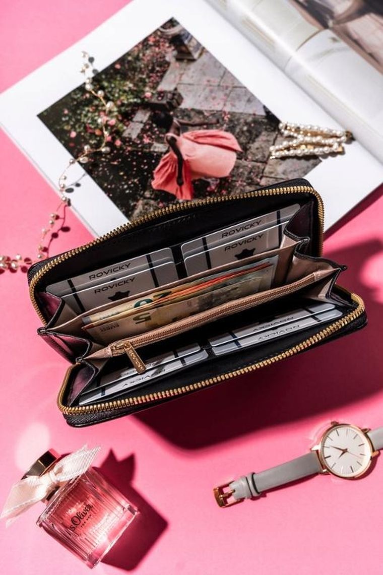 Portfel, czarny, skórzany, Rovicky