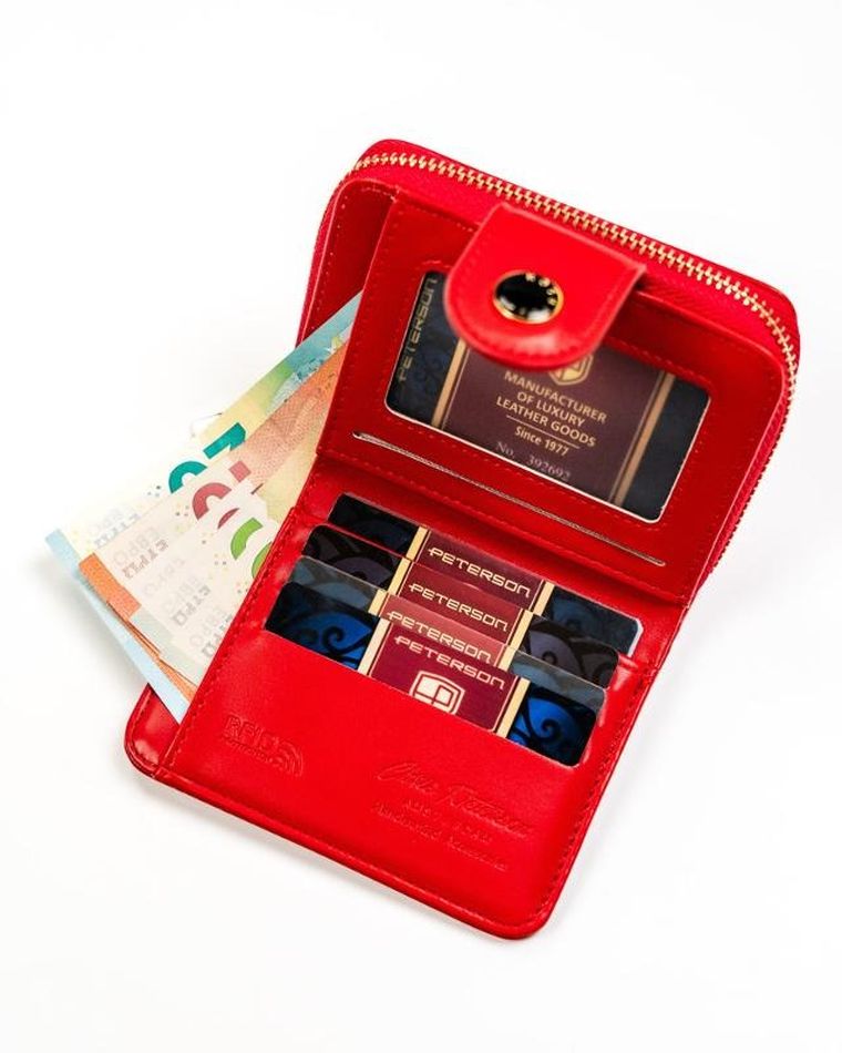 Portfel, czerwony, skóra ekologiczna, Peterson
