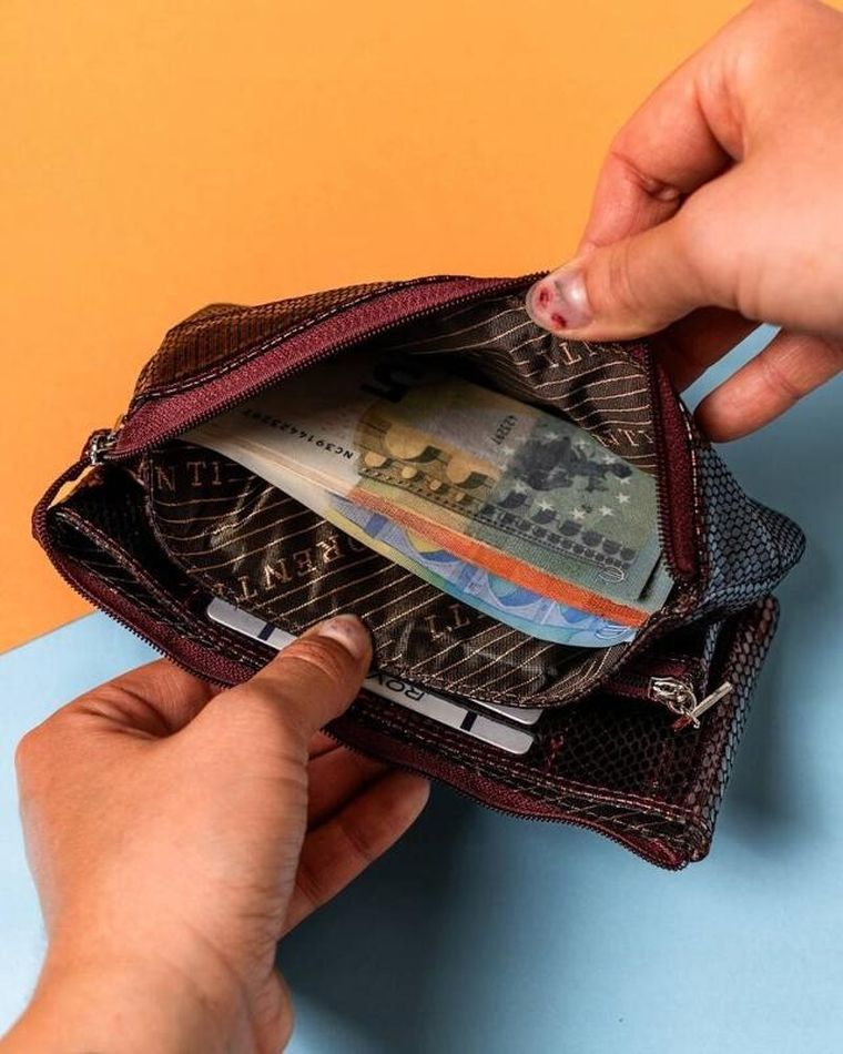 Portfel, czerwony, skórzany, RFID, Lorenti