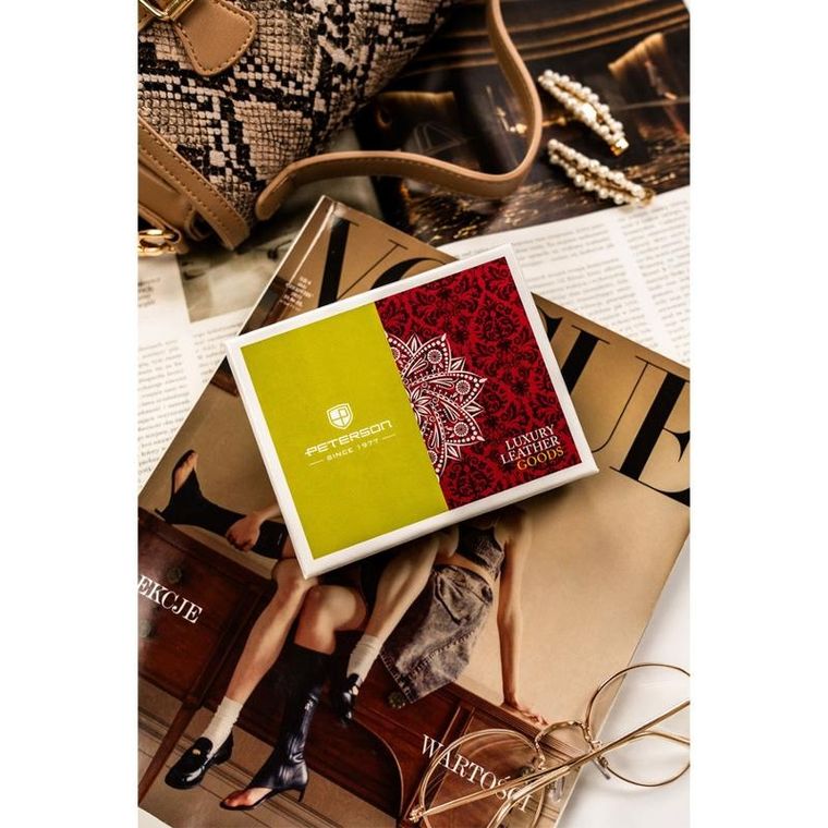 Portfel, czerwony, skórzany, RFID, Peterson