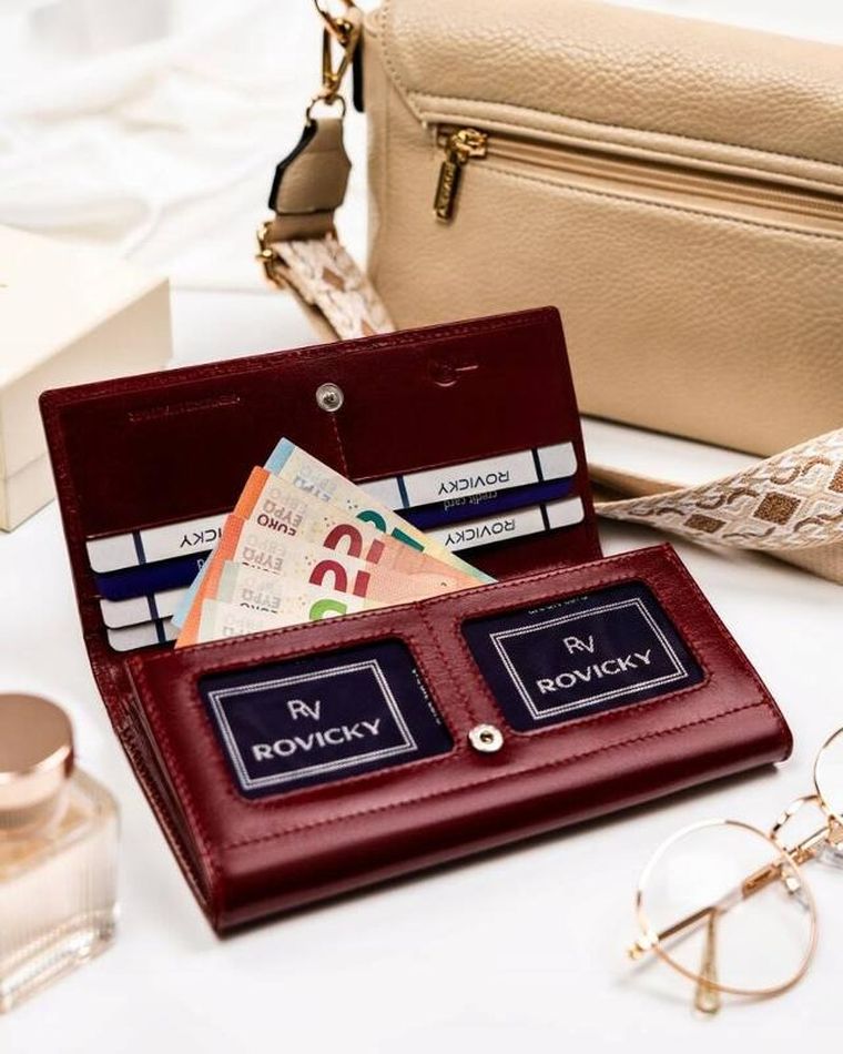 Portfel, czerwony, skórzany, RFID, Rovicky