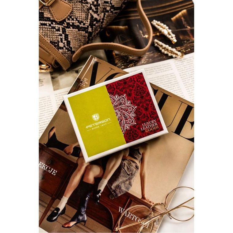 Portfel, zielony, skórzany, RFID, Peterson