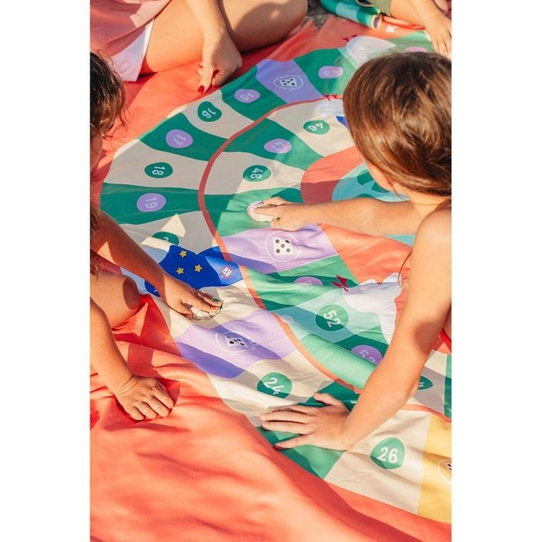 Quut, PlayTowels, dwustronny ręcznik plażowy, Game of the goose, 180-180 cm