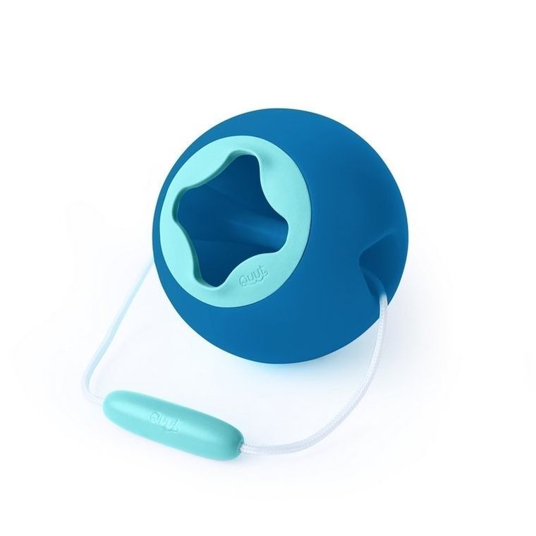 Quut, zestaw plażowy: Mini Ballo + Cuppi + Magic Shapers Heart, wiaderko z akcesoriami