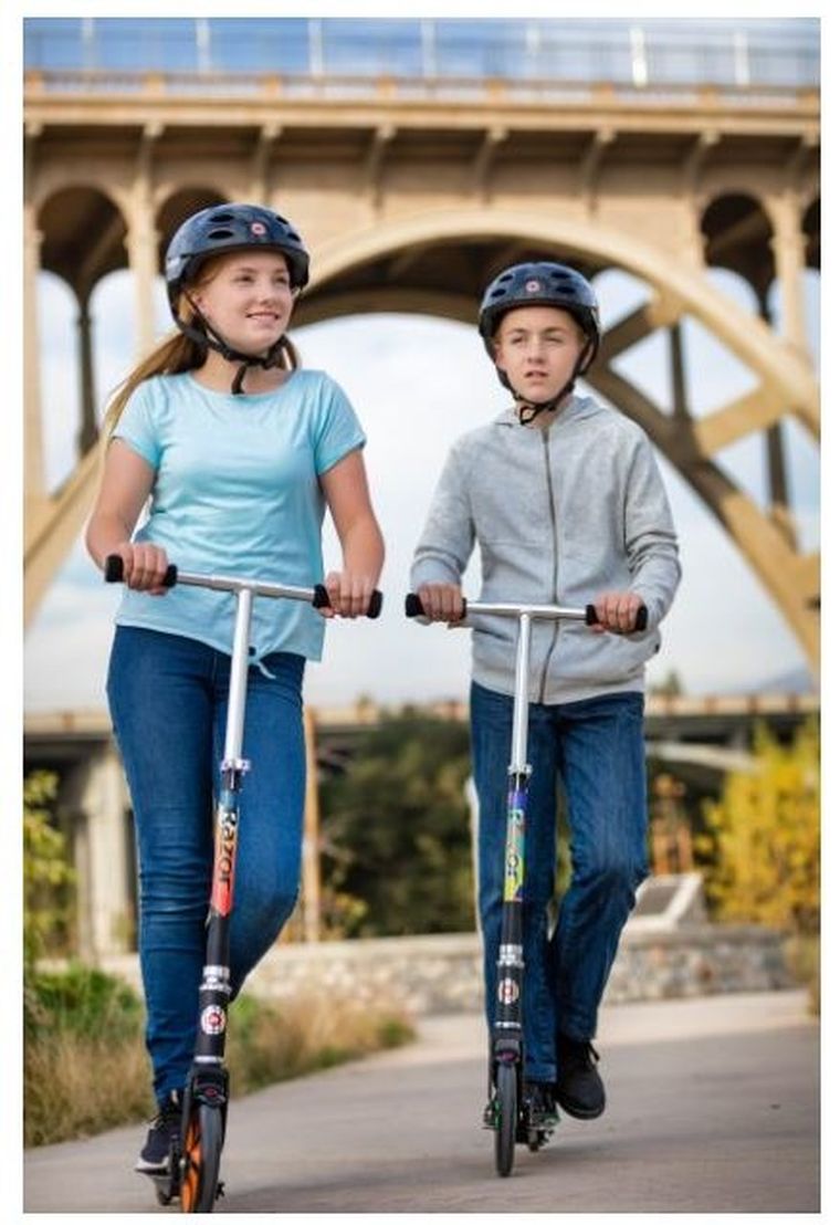 Razor, Lux Light Up, hulajnoga A5, świecące koła