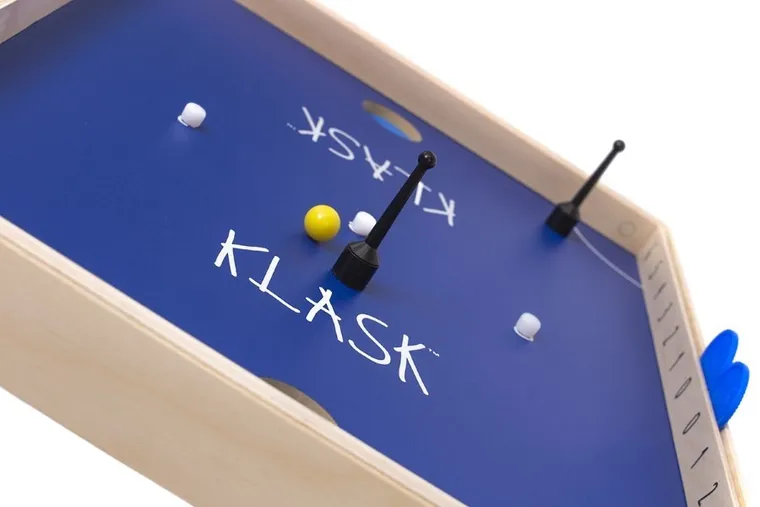 Rebel, Klask, gra zręcznościowa