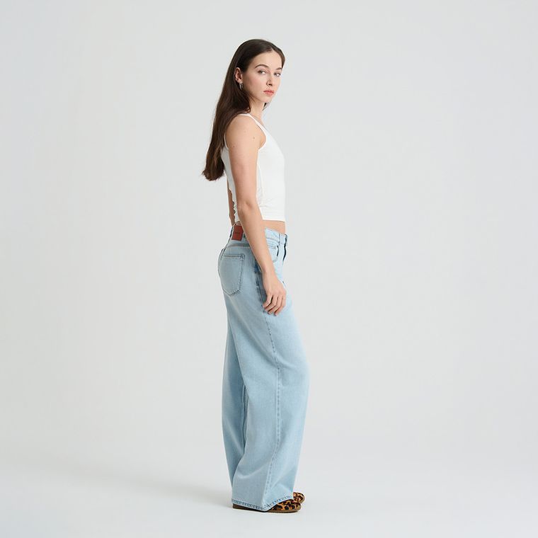 Regulowane jeansy o kroju wide leg NOWEAR