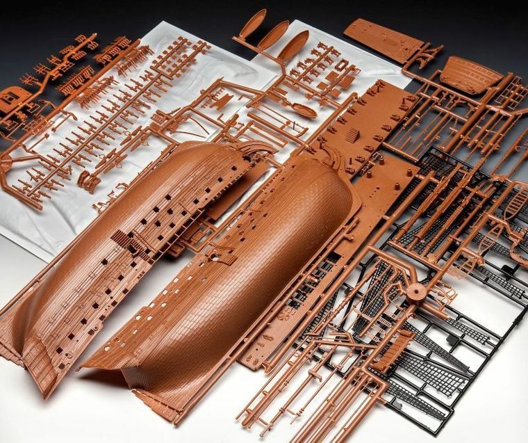 Revell, H.M.S. Victory, statek do sklejania, 1:146