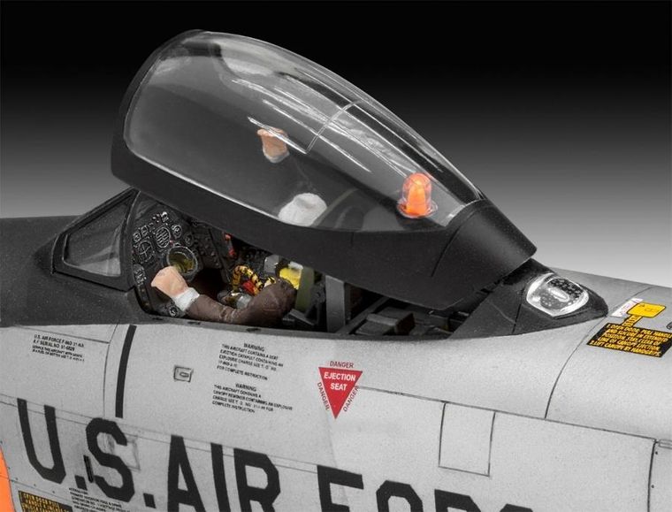Revell, samolot F-86D Dog Sabre, 1:48, model plastikowy