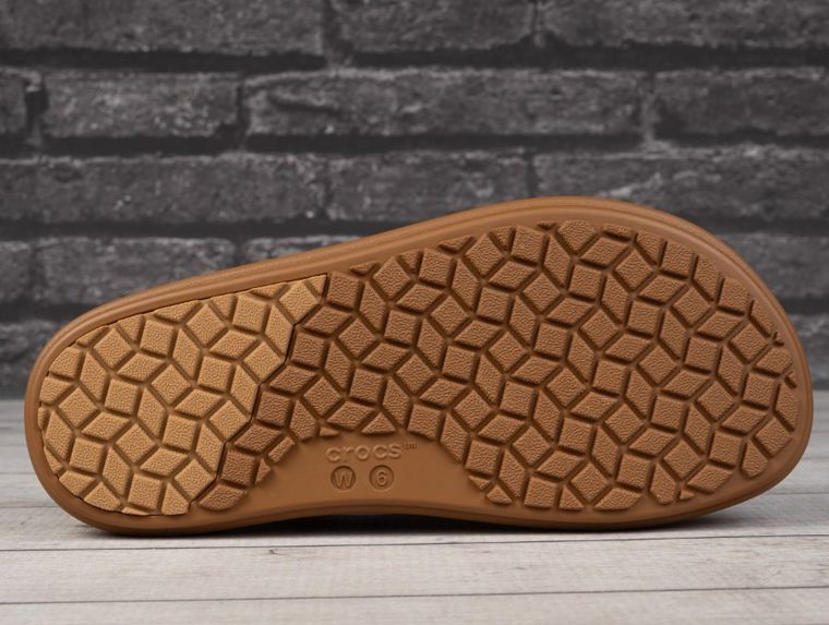 Sandały damskie, brązowe, Crocs Brooklyn Luxe