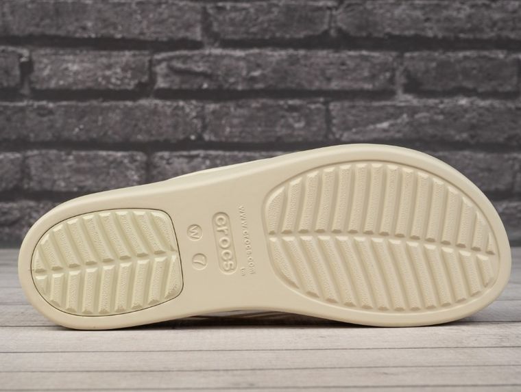 Sandały damskie na platformie, beżowe, Crocs Brooklyn Strappy