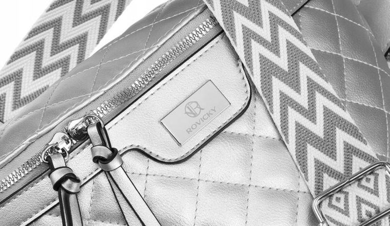 Saszetka na biodro, nerka, srebrna, skóra ekologiczna, Rovicky