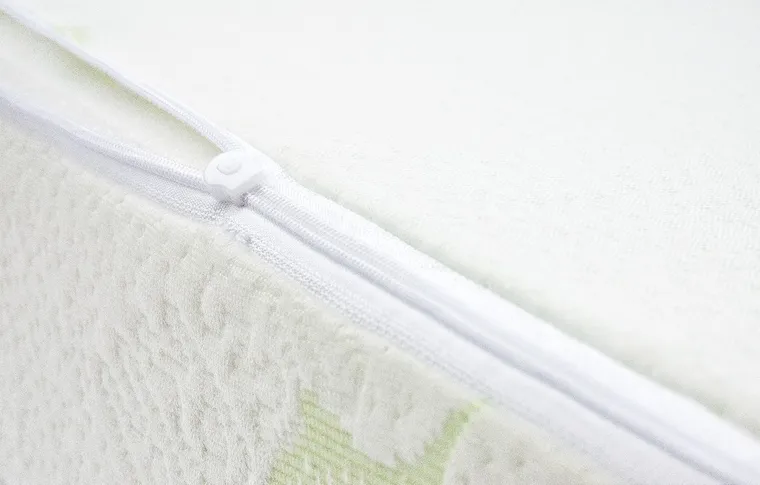 Sensillo, Luxe Aloe vera, poduszka klin do łóżeczka, 38-60 cm