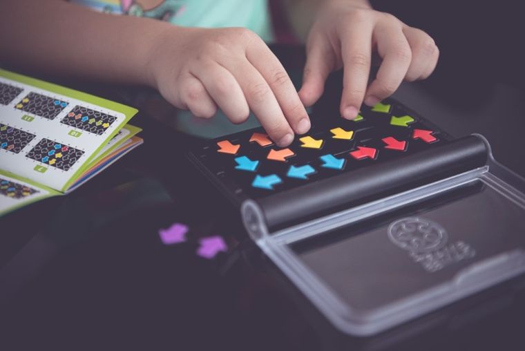 Smart Games, IQ Arrows, gra logiczna