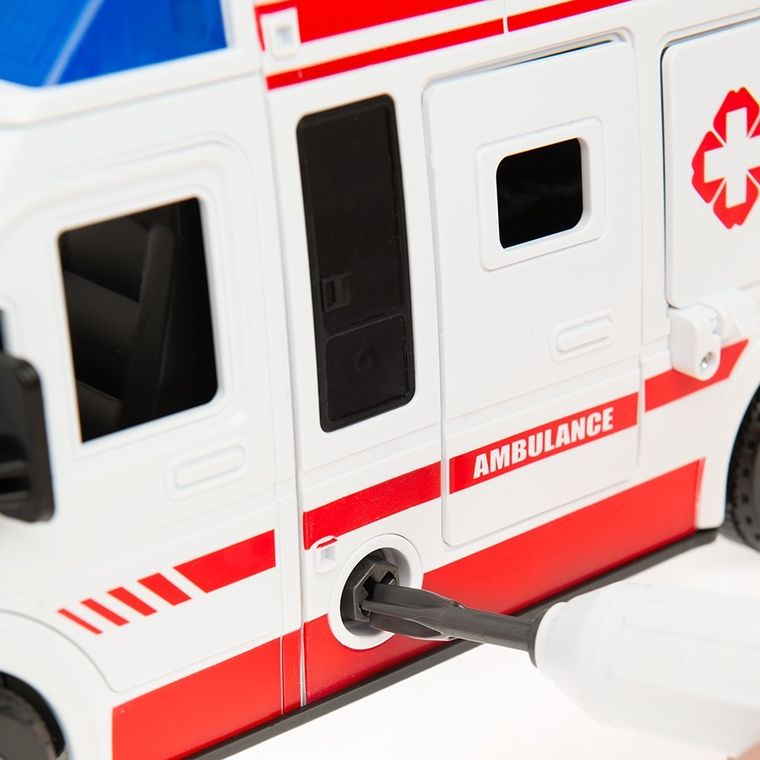 Smiki, Karetka, pojazd do skręcania, światło i dźwęk