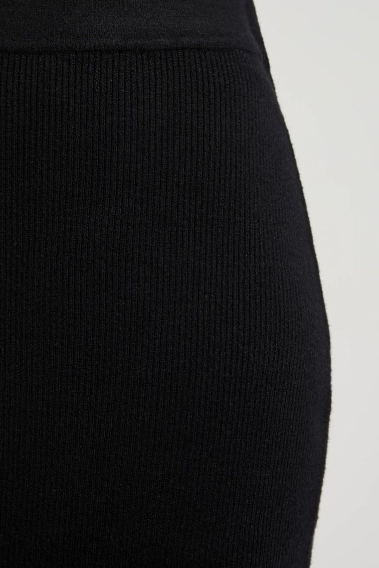 Spódnica damska, czarna, Moodo