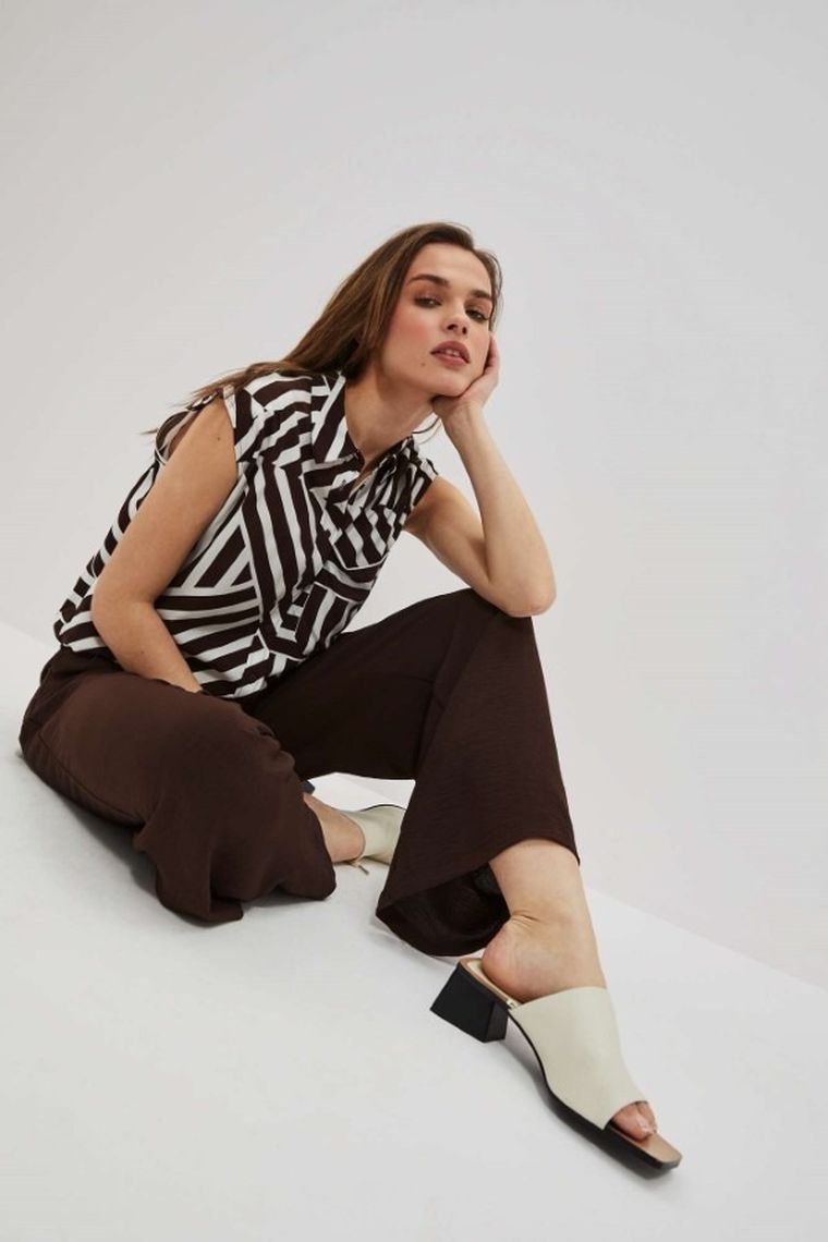 Spodnie materiałowe damskie, brązowe, Moodo