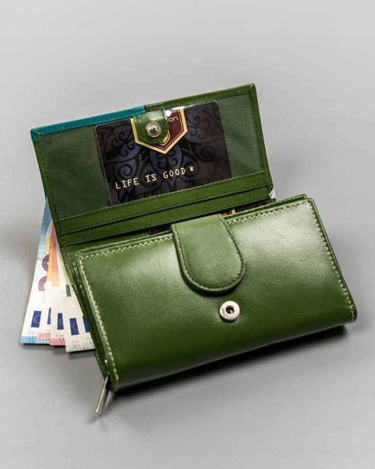 Średnich rozmiarów portfel damski ze skóry naturalnej, Peterson