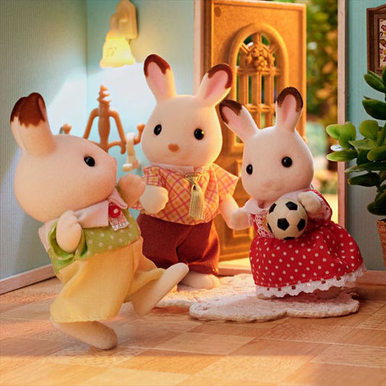 Sylvanian Families, rodzina królików z czekoladowymi uszkami, zestaw figurek, 5655