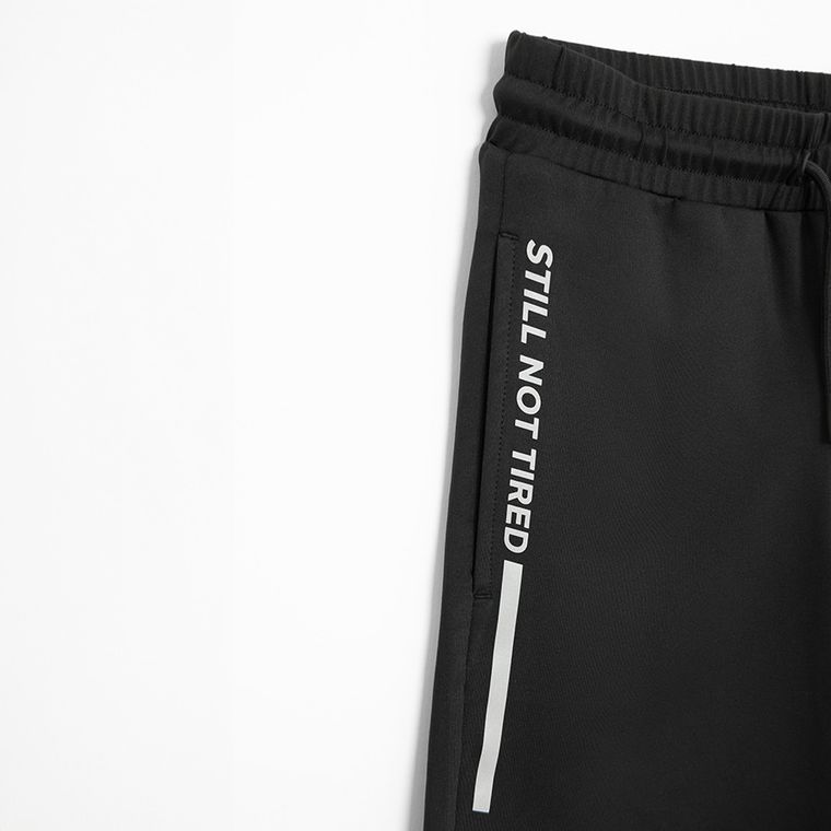 Szorty treningowe z efektem Cool Dry NOWEAR