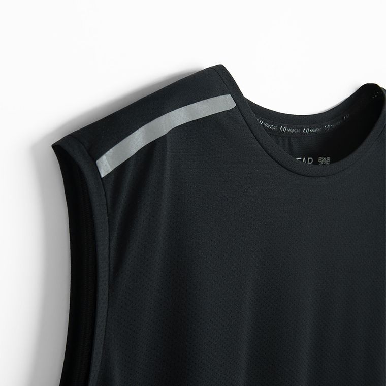 T-shirt treningowy bez rękawów z technologią Cool Dry NOWEAR