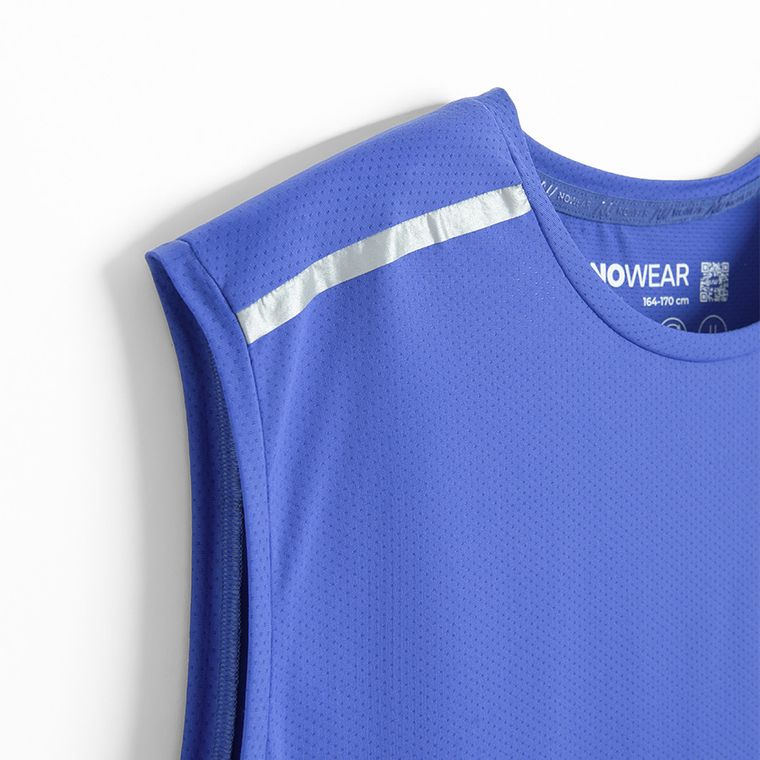 T-shirt treningowy bez rękawów z technologią Cool Dry NOWEAR