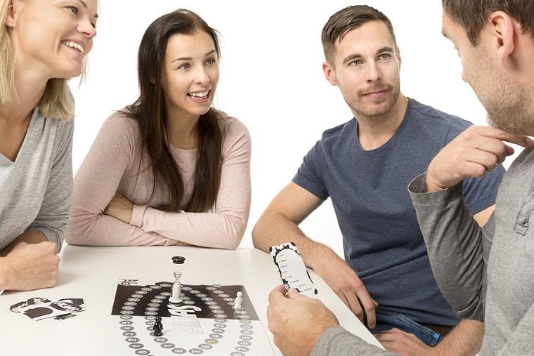 Tactic, Alias, Kobiety vs. Mężczyźni, gra towarzyska