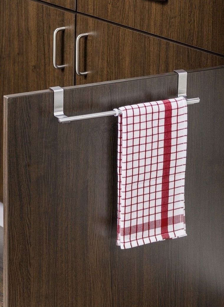 Teleskopowy wieszak na szafkę