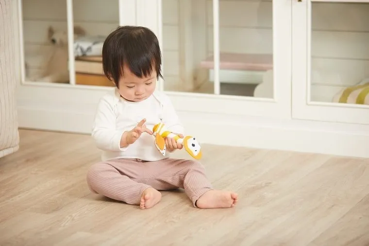 Tiny Love, Tiny Smarts, Lew Leonardo, grzechotka gryzak