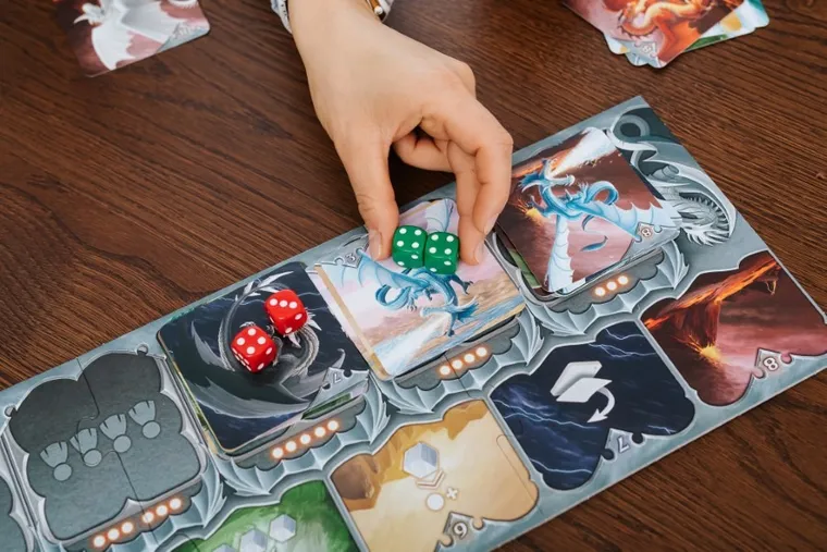 Trefl, Księga Smoków, gra familijna