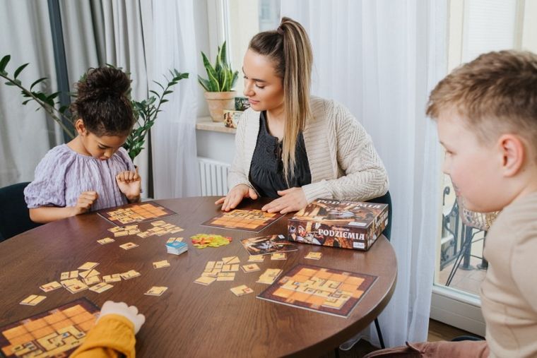 Trefl, Tajemnicze Podziemia, Edycja 2022, gra familijna
