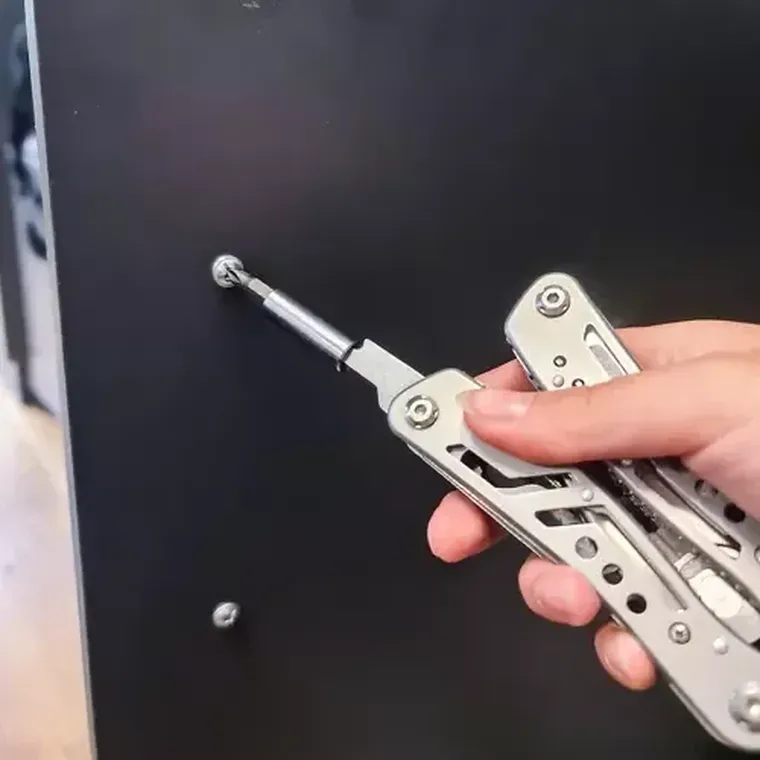 Trizand, narzędzie wielofunkcyjne 13w1