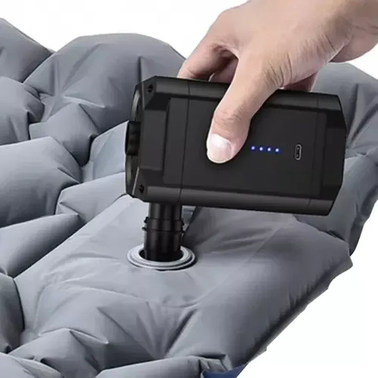 Trizand, pompka akumulatorowa do materacy