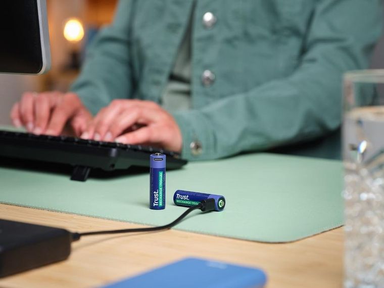 Trust, USB-C Rechargeable Batteries, baterie AA, 2 szt.