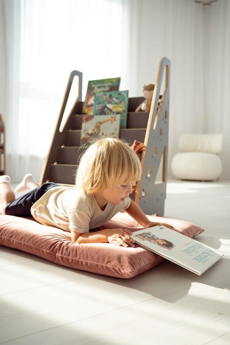 tupti.wood, mini biblioteczka montessori, szara
