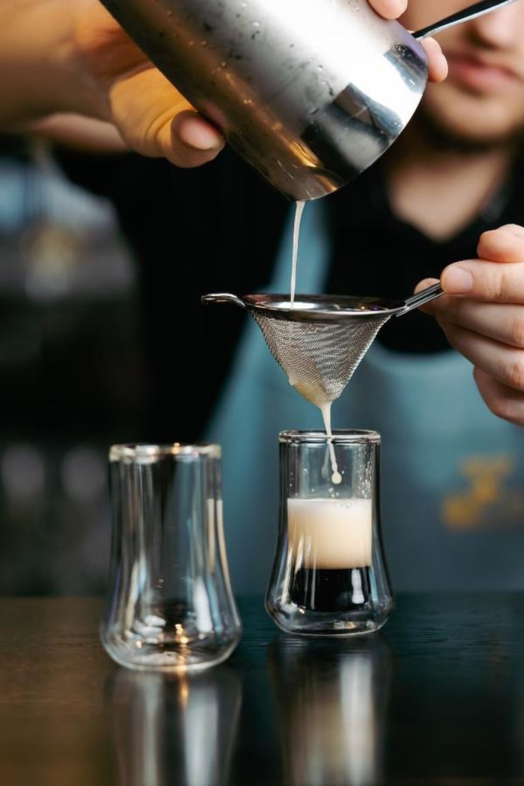 Vialli Design, 2 kieliszki shot z podwójną ścianką Soho, 60 ml, 8913