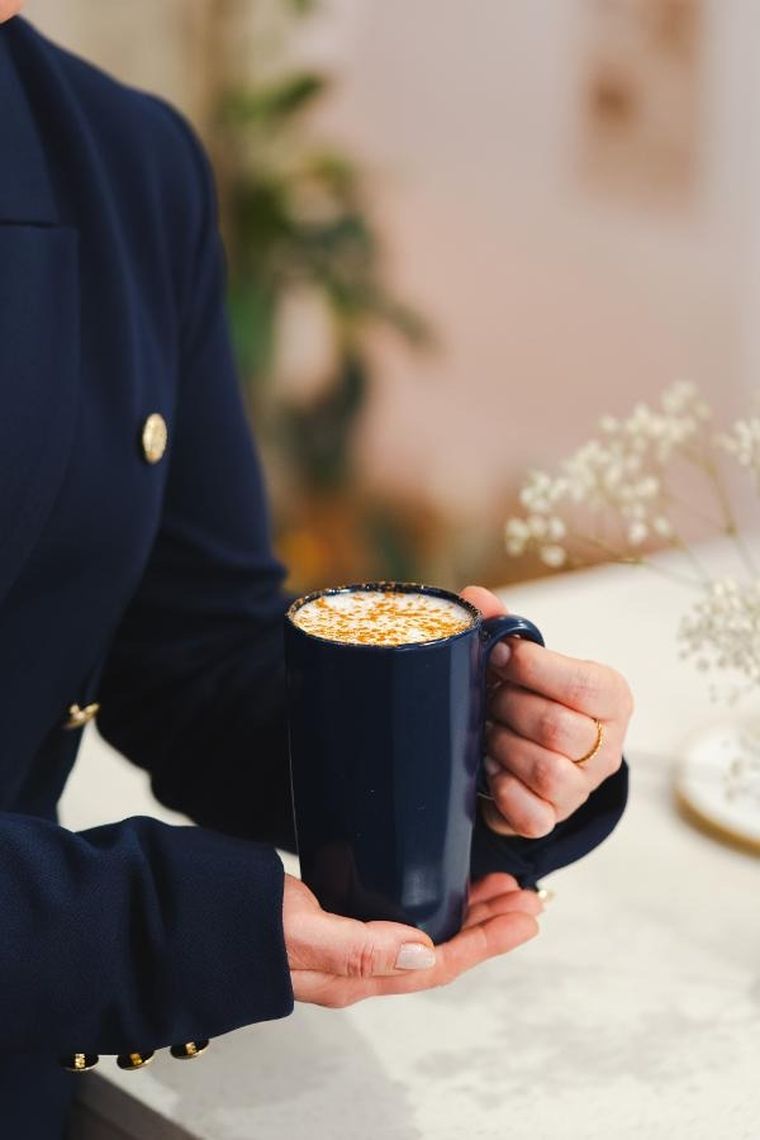 Vialli Design, dwa kubki ceramiczne z uszkiem, 250 ml, Fuori granatowe