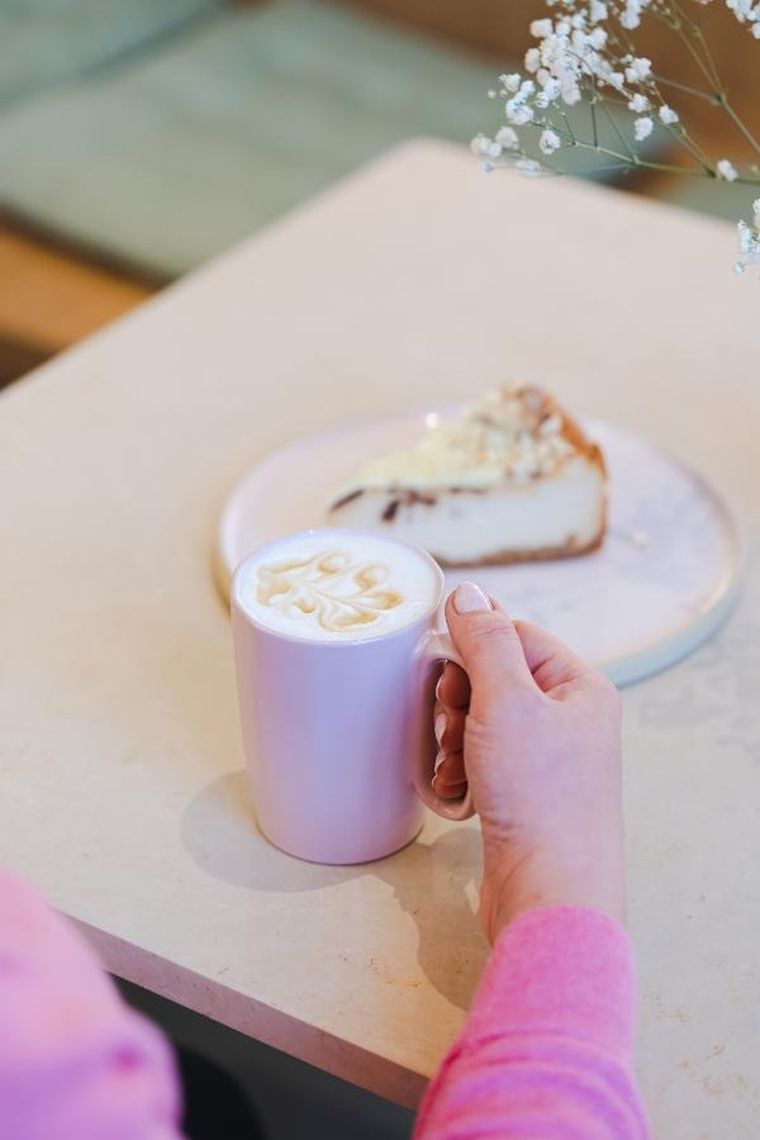 Vialli Design, dwa kubki ceramiczne z uszkiem, 250 ml, Fuori rożowe