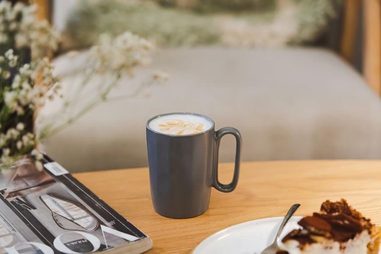 Vialli Design, dwa kubki ceramiczne z uszkiem, 250 ml, Fuori szare