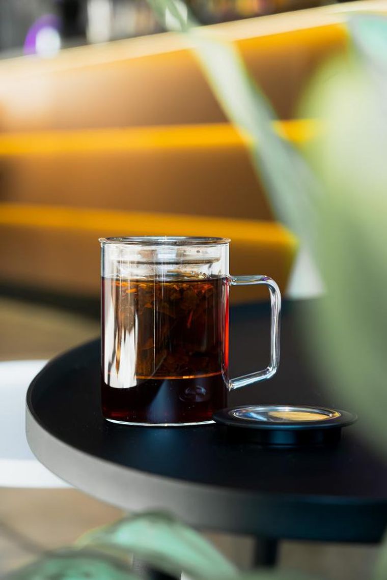 Vialli Design, szklanka z zaparzaczem, Diva, 300 ml