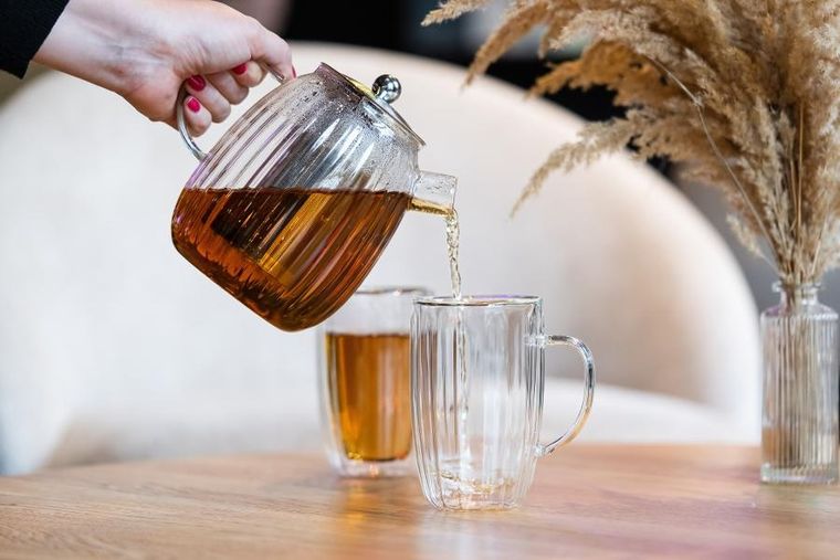 Vialli Design, zaparzacz do herbaty, 1000 ml, Tulip srebrny mat