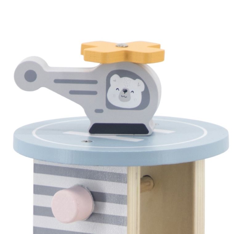 Viga, PolarB, parking i garaż z helikopterem