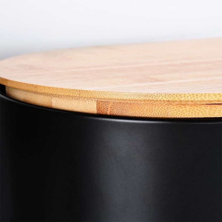 Vilde, chlebak stalowy z deską drewnianą, czarny, 34-18,5-15,5 cm