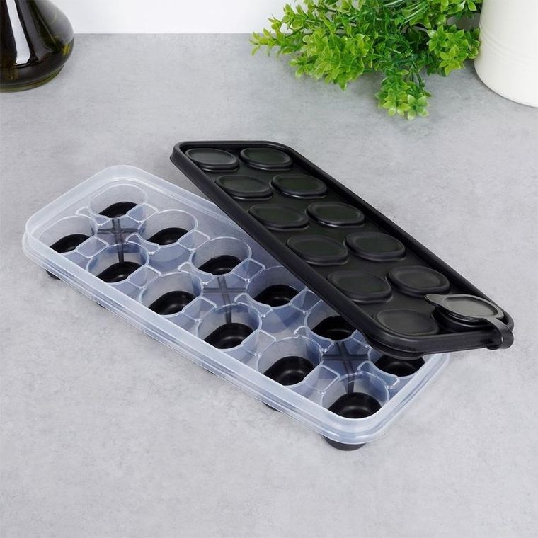 Vilde, forma do kostek lodu, z pokrywką, 25 cm