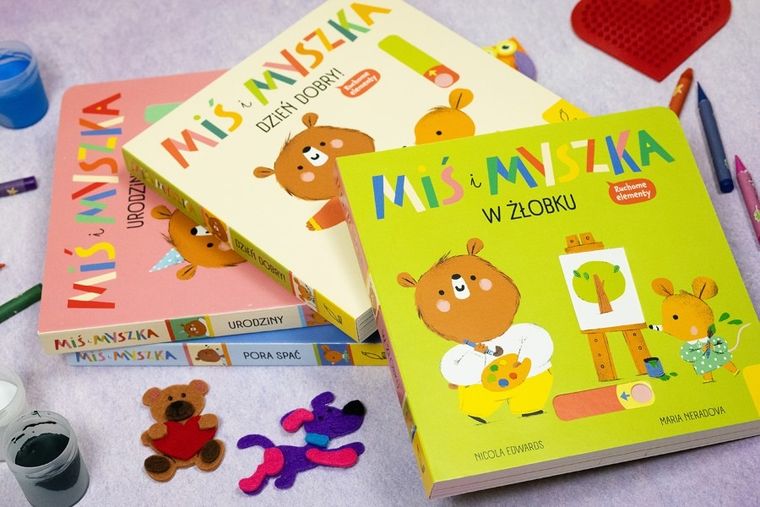 W żłobku. Miś i Myszka