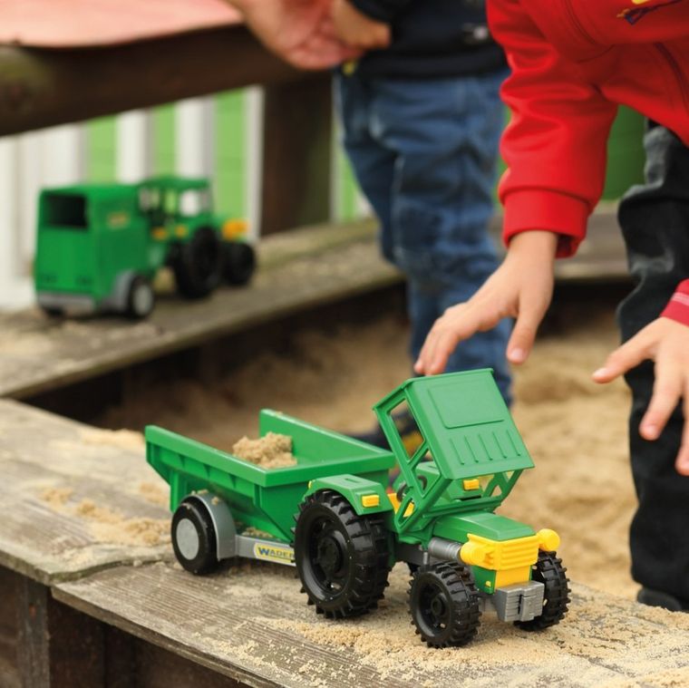 Wader, Farmer, traktor z przyczepą