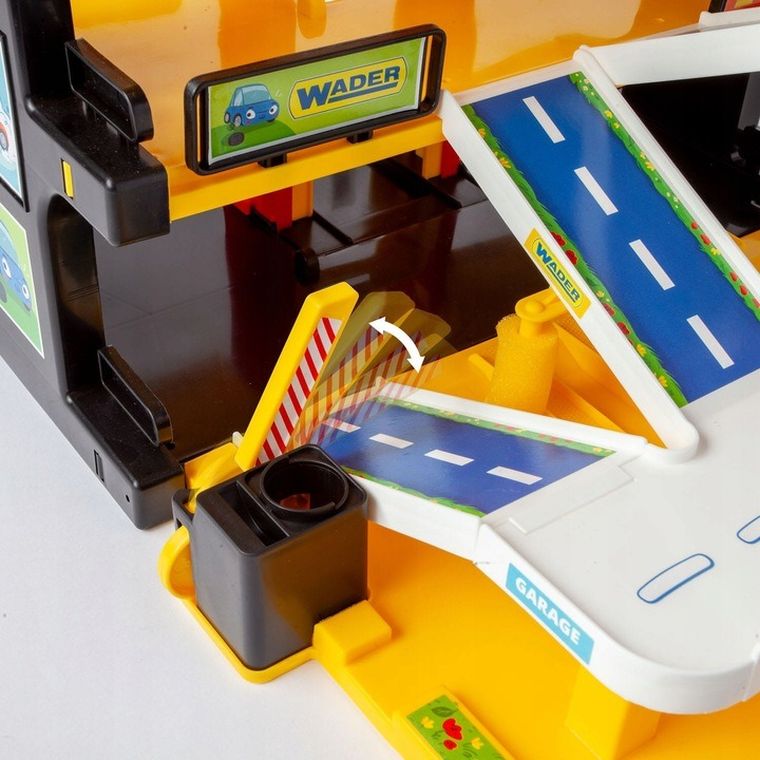 Wader, Play Tracks Garage, Garaż Serwisowy