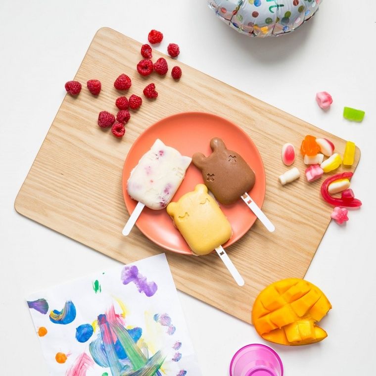 We Might Be Tiny, silikonowe foremki do lodów, ciemny szary