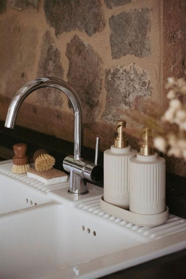 Wenko, Heidi, zestaw dozowników z podstawką, 2-550 ml